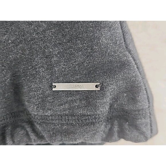 Lululemon Women's Jacket Gratitude Wrap Elbow Patch Heathered Gray Size 8 Medium - Picture 15 of 15